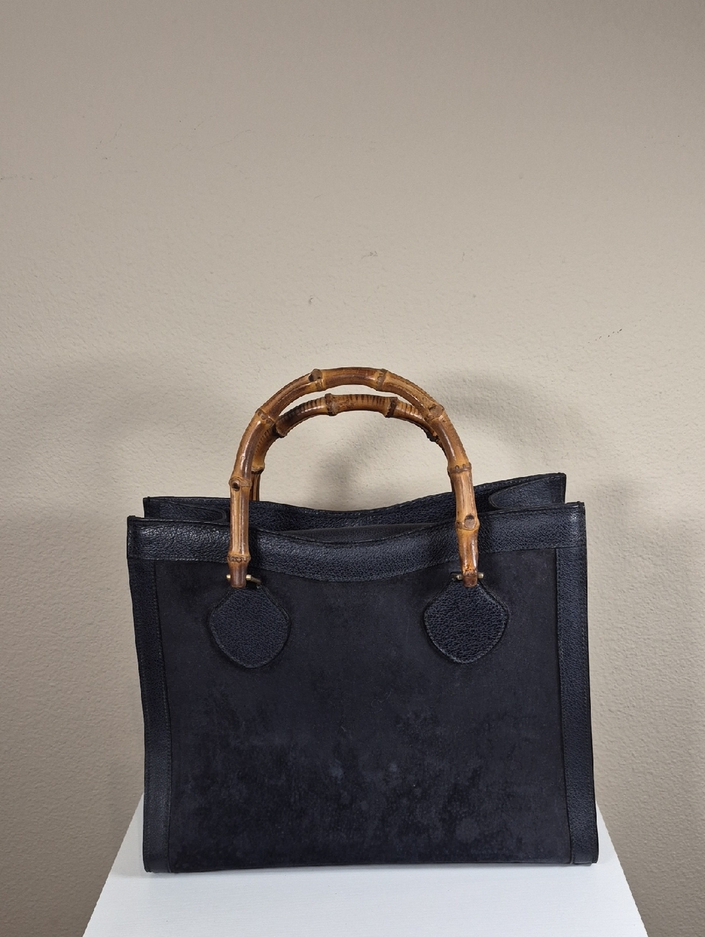 Vintage Gucci Diana (Sticky, Peeling, Dirty Inside) - Picture 6 of 15